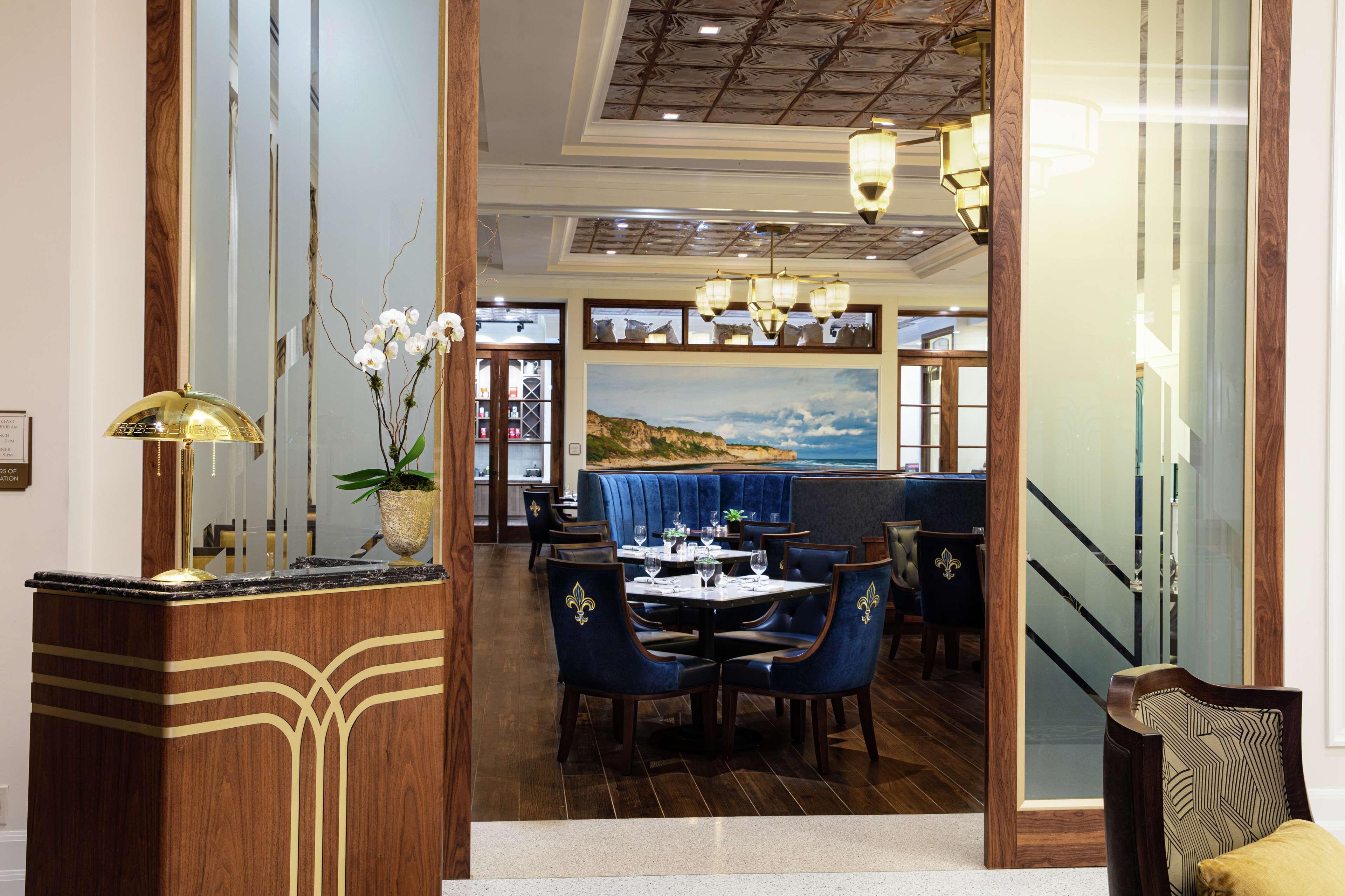 The Higgins Hotel New Orleans, Curio Collection By Hilton Exterior photo